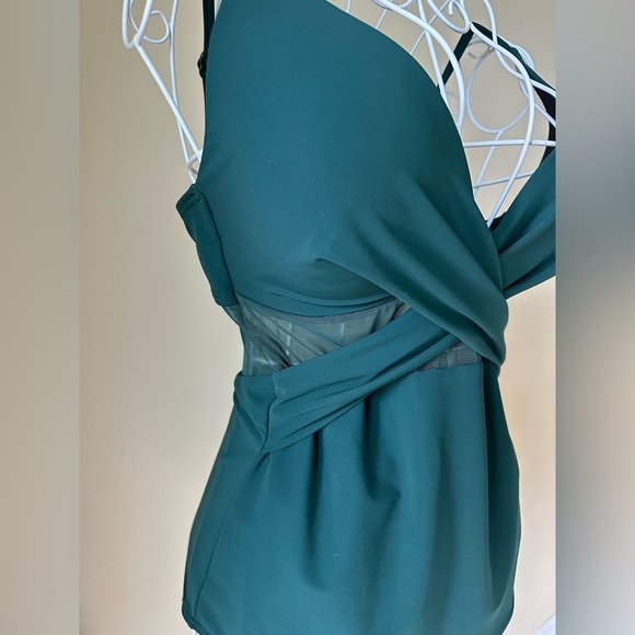 Jets One Piece Swimsuit - Picture 5 of 15